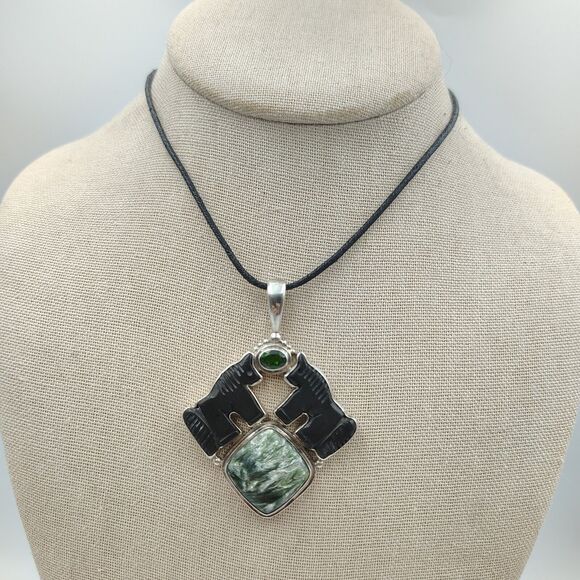 Vintage Sajen Sterling Silver 925 Carved Horse Onyx Seraphinite Peridot Pendant - Picture 6 of 14